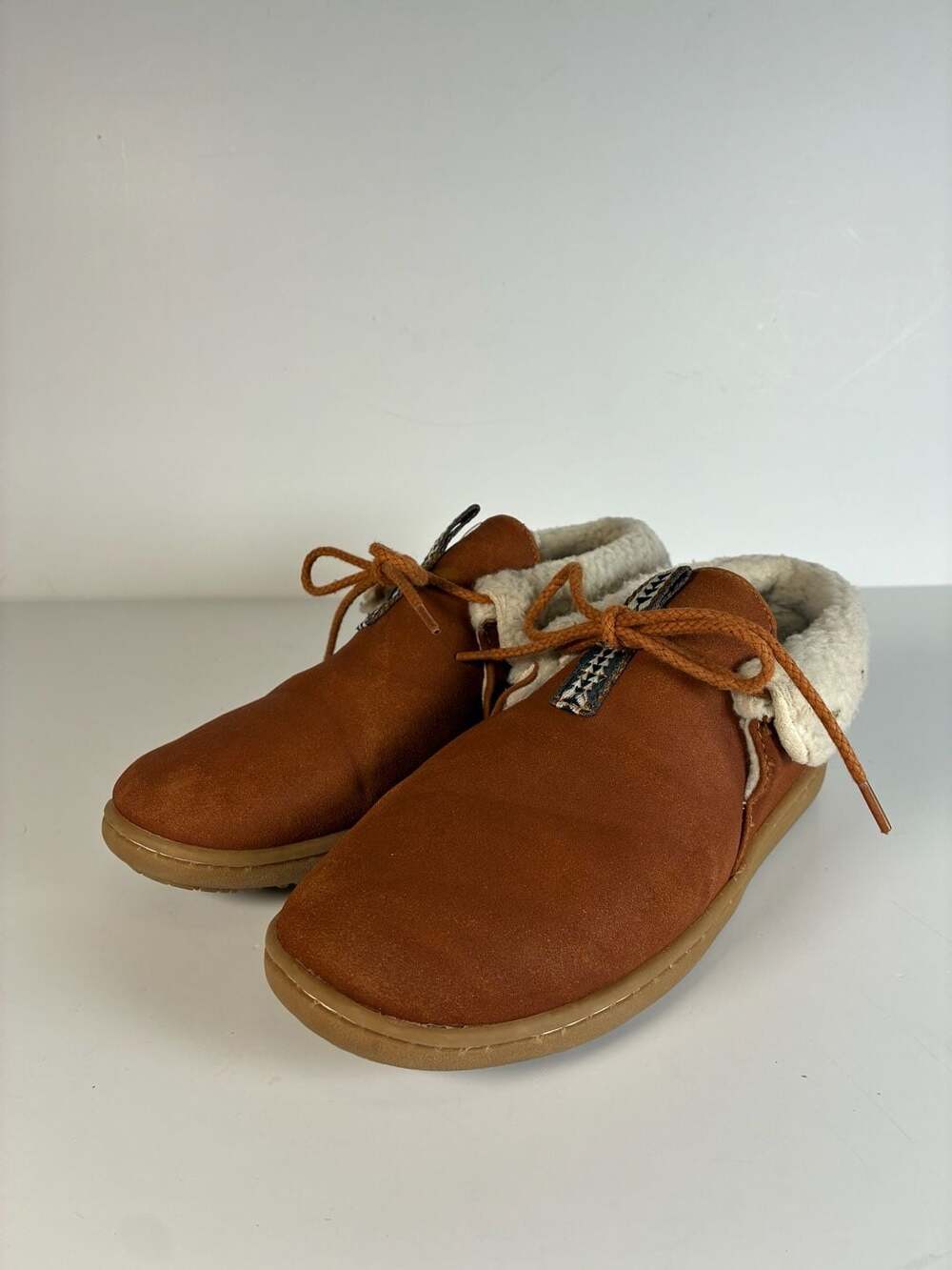 Pendleton Homestead Faux Fur Lined Suede Moccasin Slippers Size 7 - Picture 3 of 10